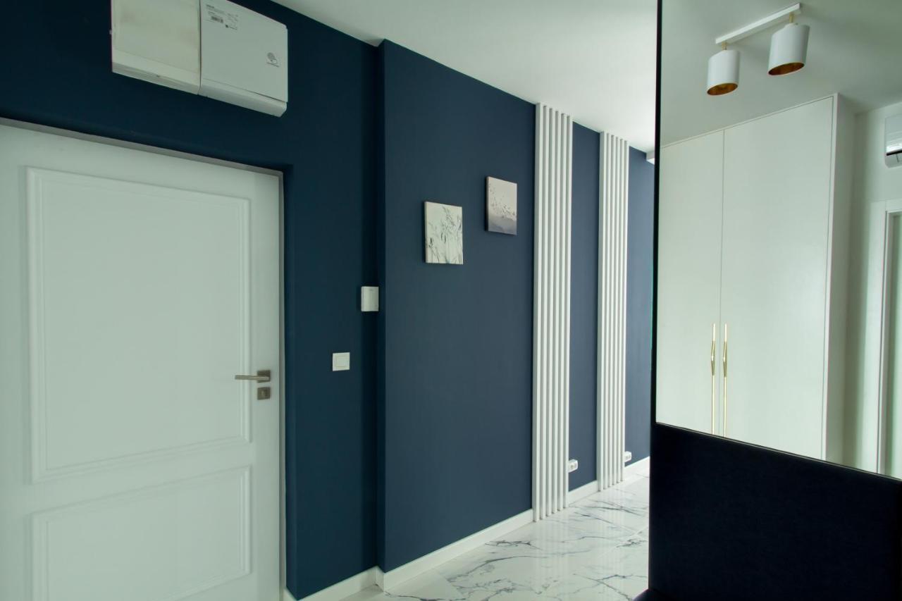 Nowy Apartment Przy Placu Szembeka ワルシャワ エクステリア 写真