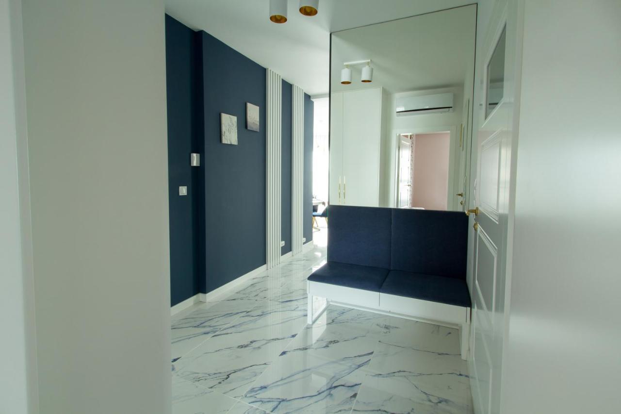 Nowy Apartment Przy Placu Szembeka ワルシャワ エクステリア 写真