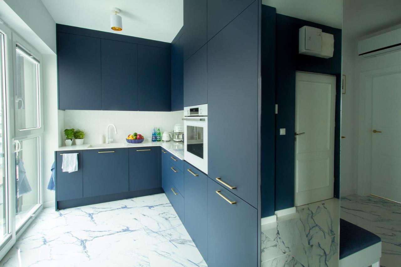 Nowy Apartment Przy Placu Szembeka ワルシャワ エクステリア 写真
