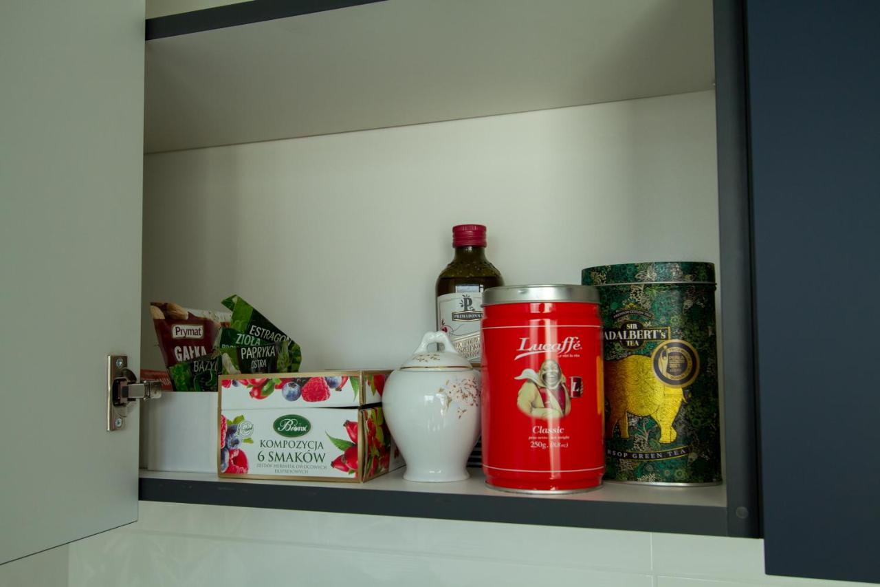 Nowy Apartment Przy Placu Szembeka ワルシャワ エクステリア 写真