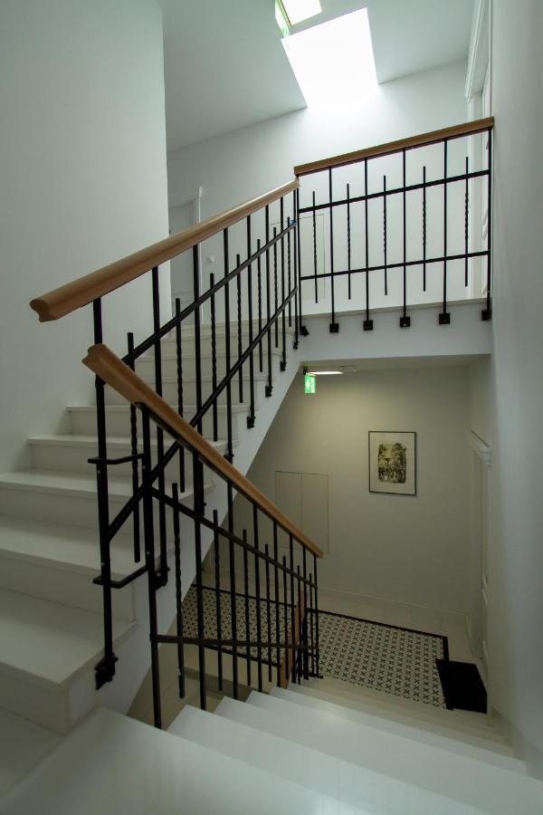 Nowy Apartment Przy Placu Szembeka ワルシャワ エクステリア 写真